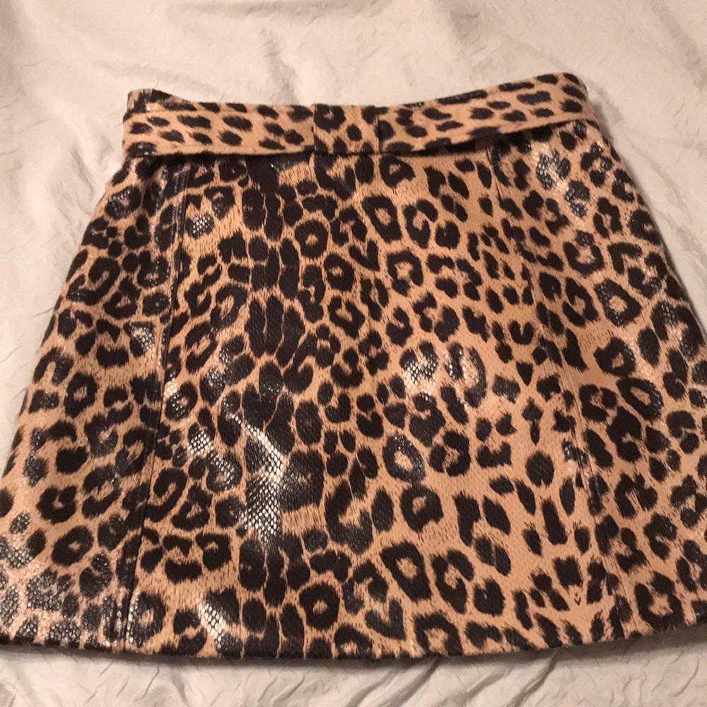 Leopard Faux Leather Skirt - Picture 2 of 2